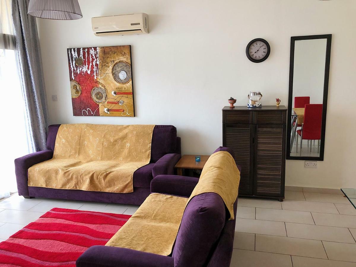 King'S Gardens Apartment Пафос Екстериор снимка